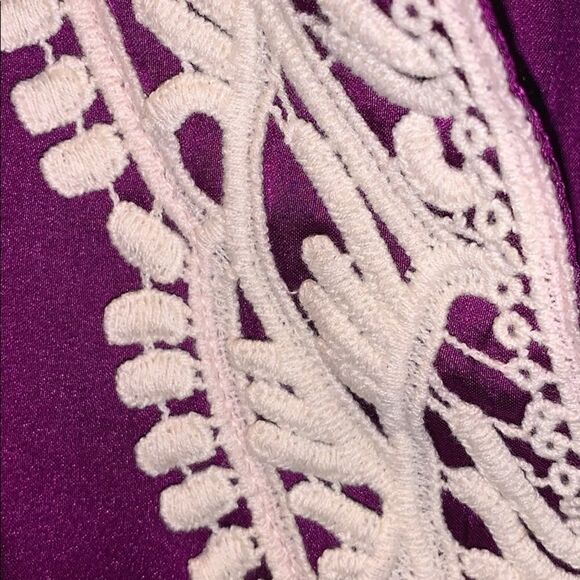 juniors shirt size medium  - Picture 4 of 8